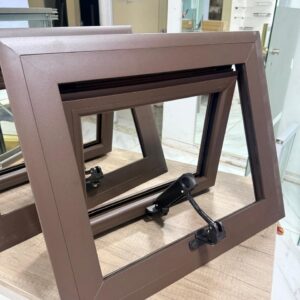 Ventana Proyectante para Baño 600x400 DVH Línea Módena Óxido